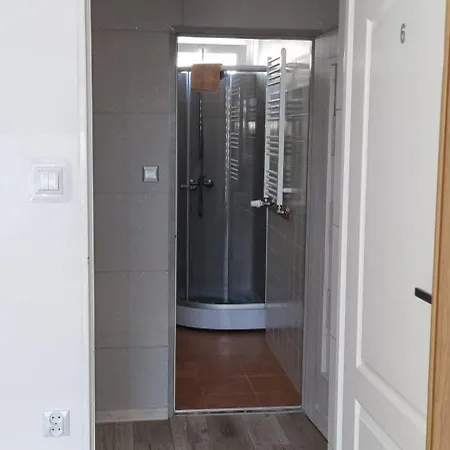 Unibal - Goscinne Quarto em Acomodações Particulares Unieście