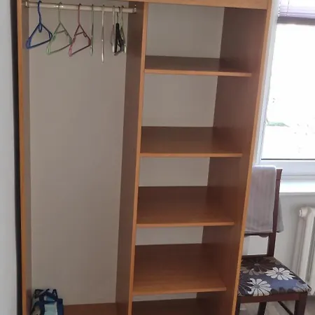 Unibal - Goscinne ホームステイ *