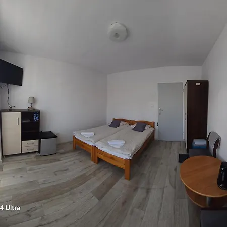 Unibal - Goscinne Habitación en casa particular Unieście